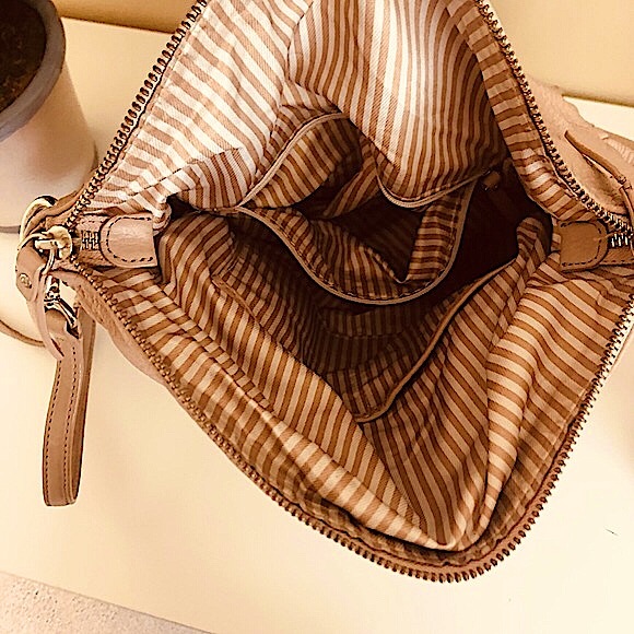 Kate Spade Cobble Hill Leslie Satchel - Picture 4 of 16